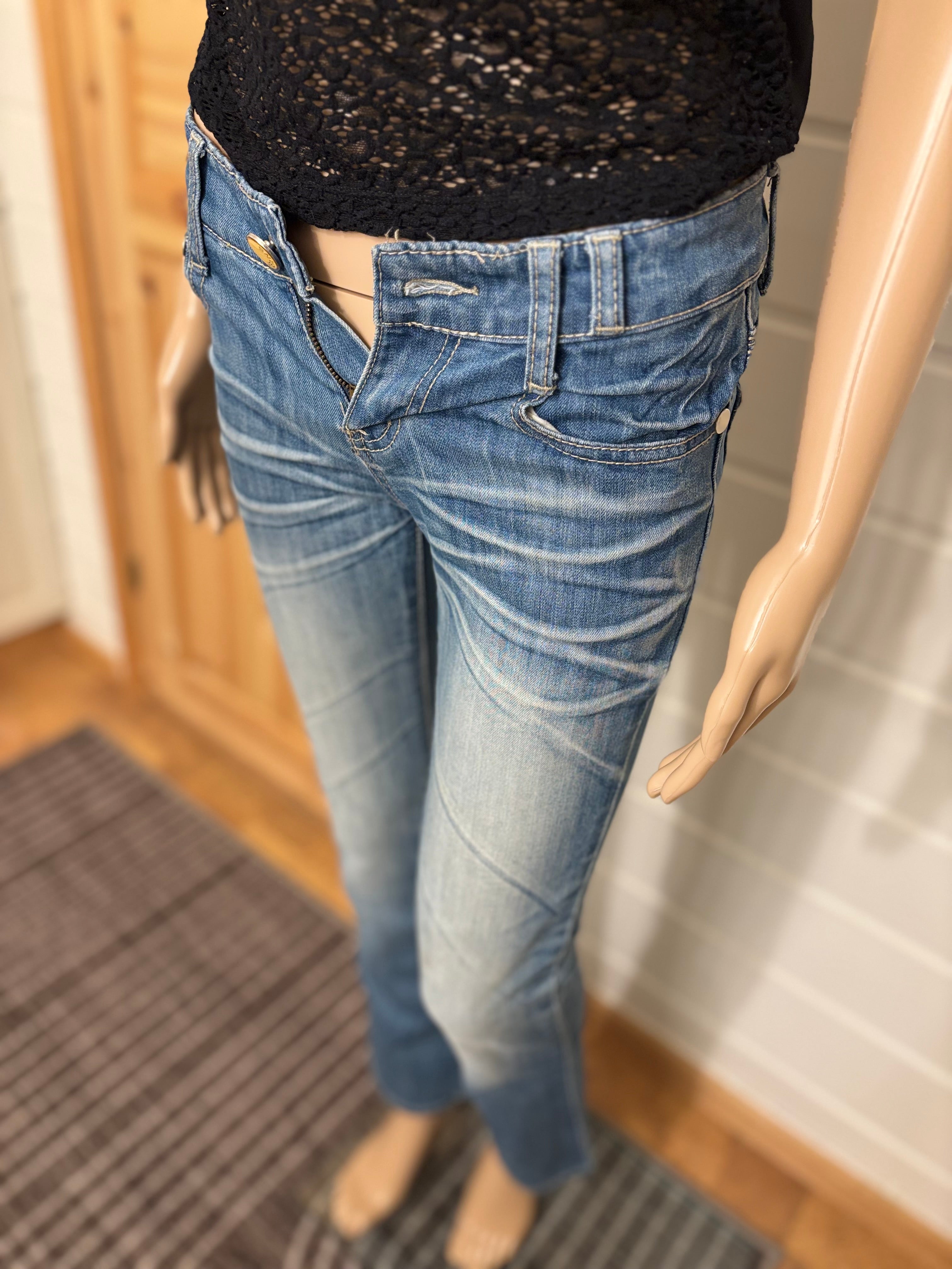 Vintage Jeans Hvit Broderte Lommer