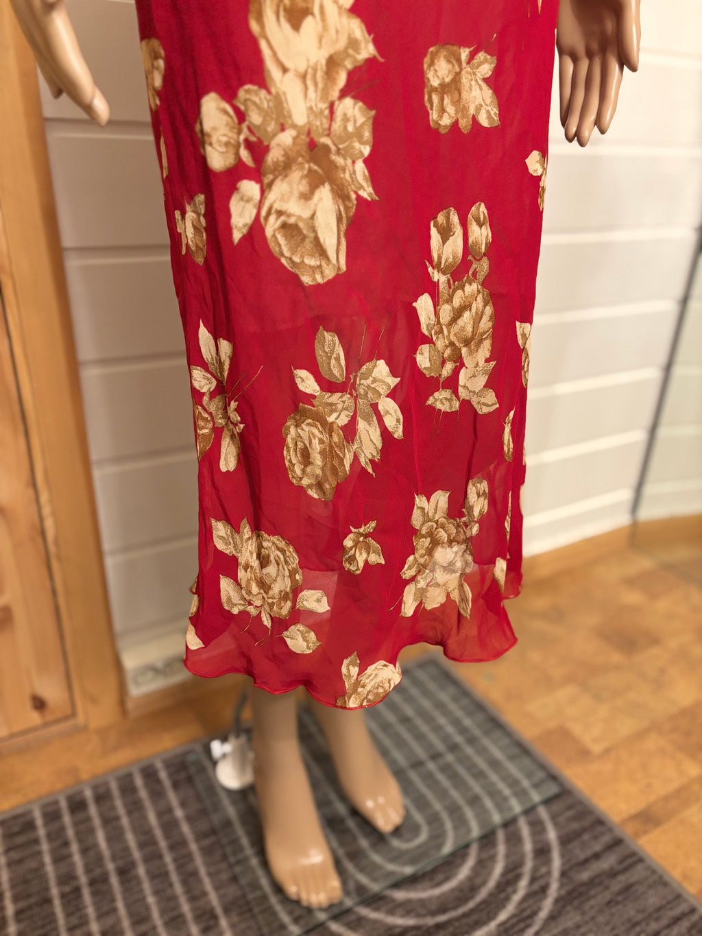 Rød Blomstret Mesh Midi Skjørt