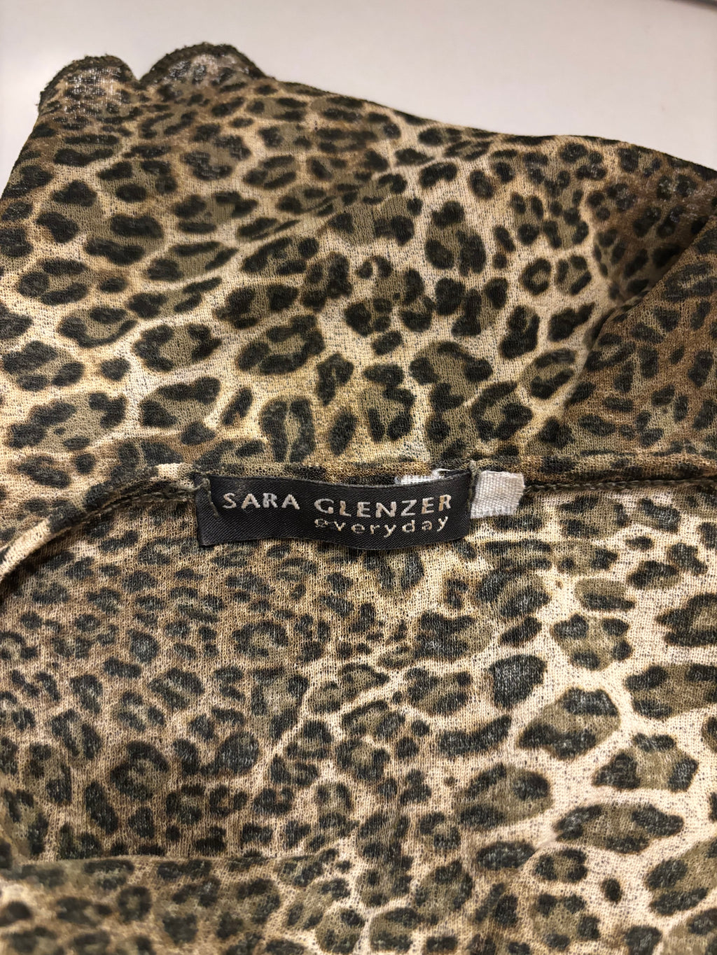 Leopard Print Mesh T-skjorte