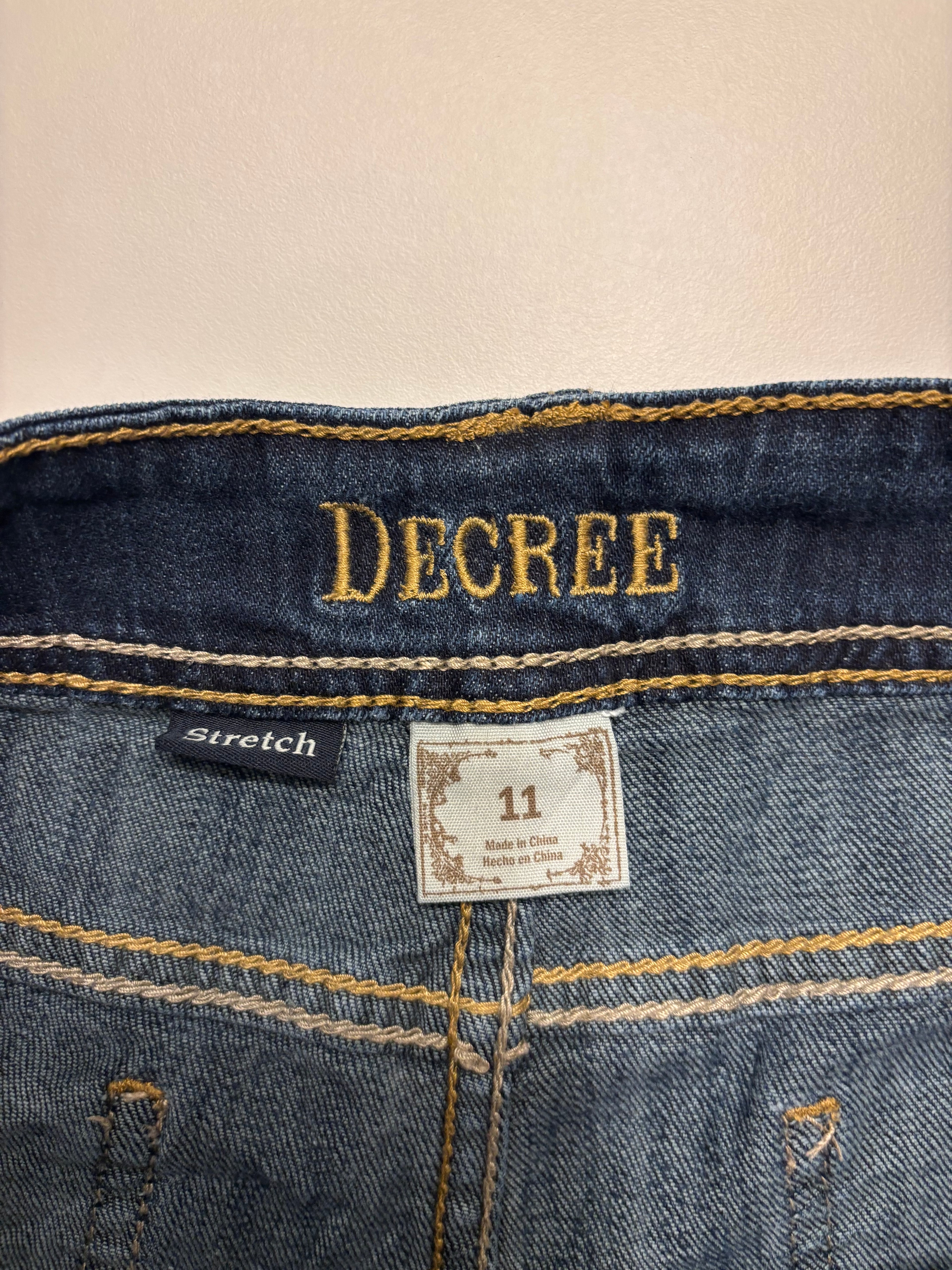 Mørkeblå Denim Shorts Broderte Lommer