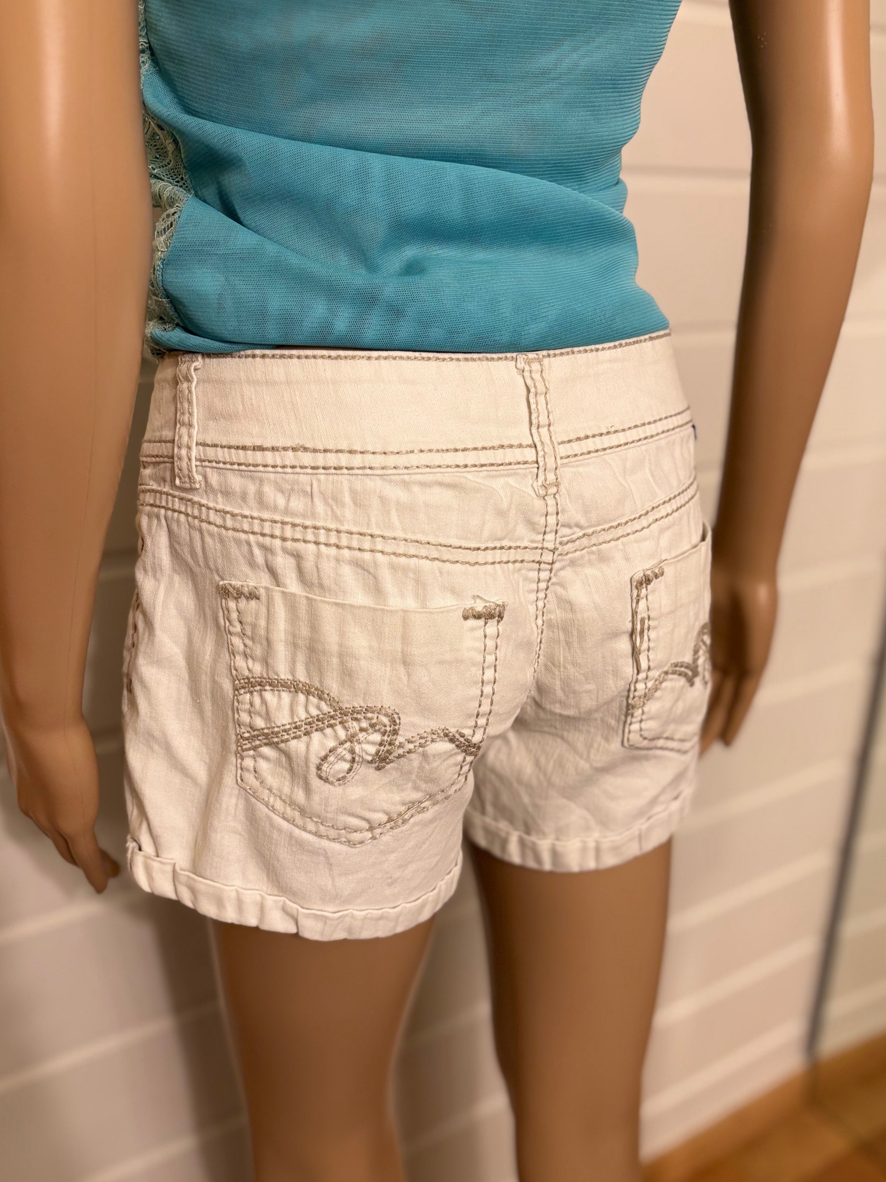 Hvit Shorts Broderte Lommer