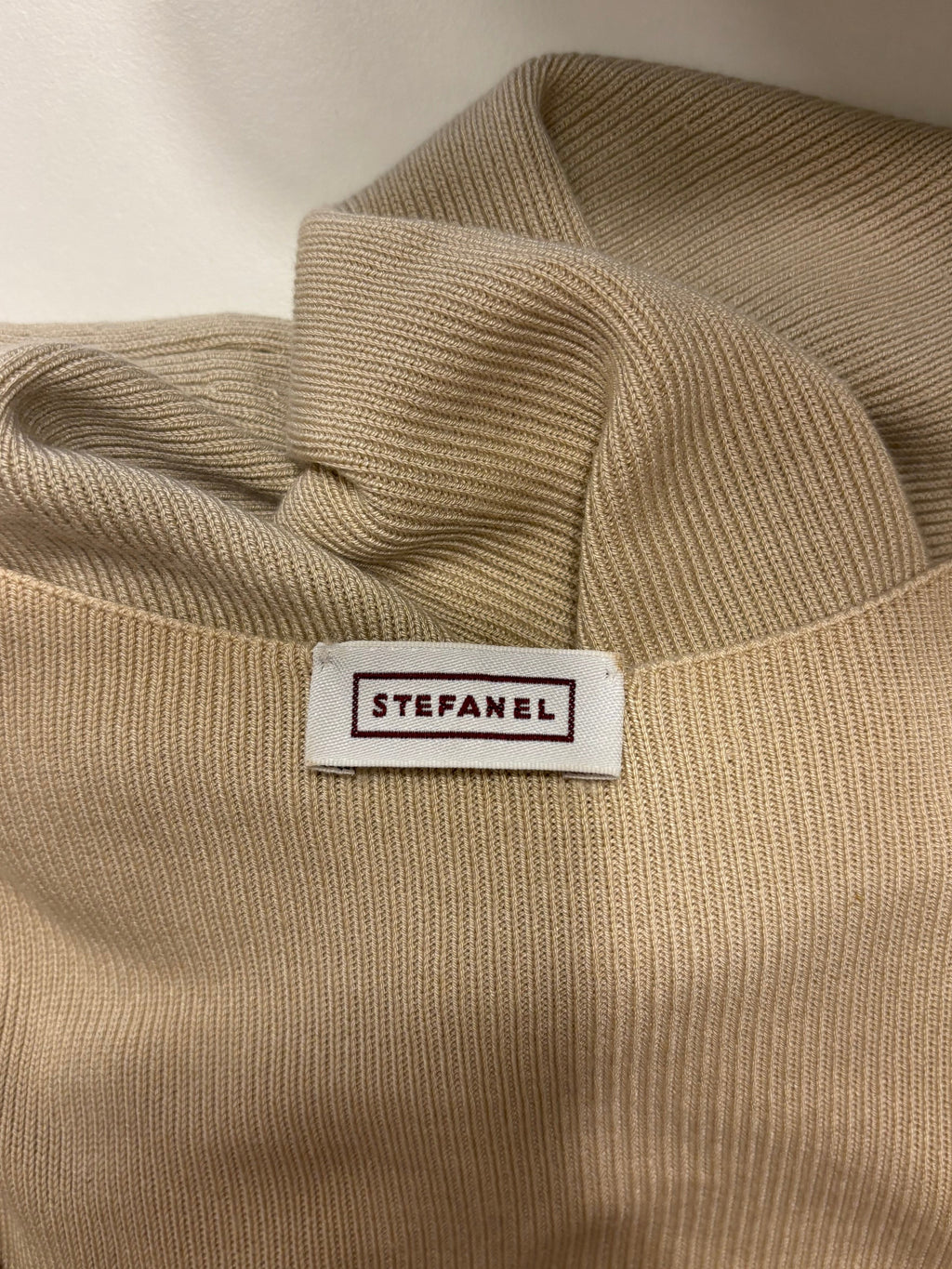 Beige Strikket Topp