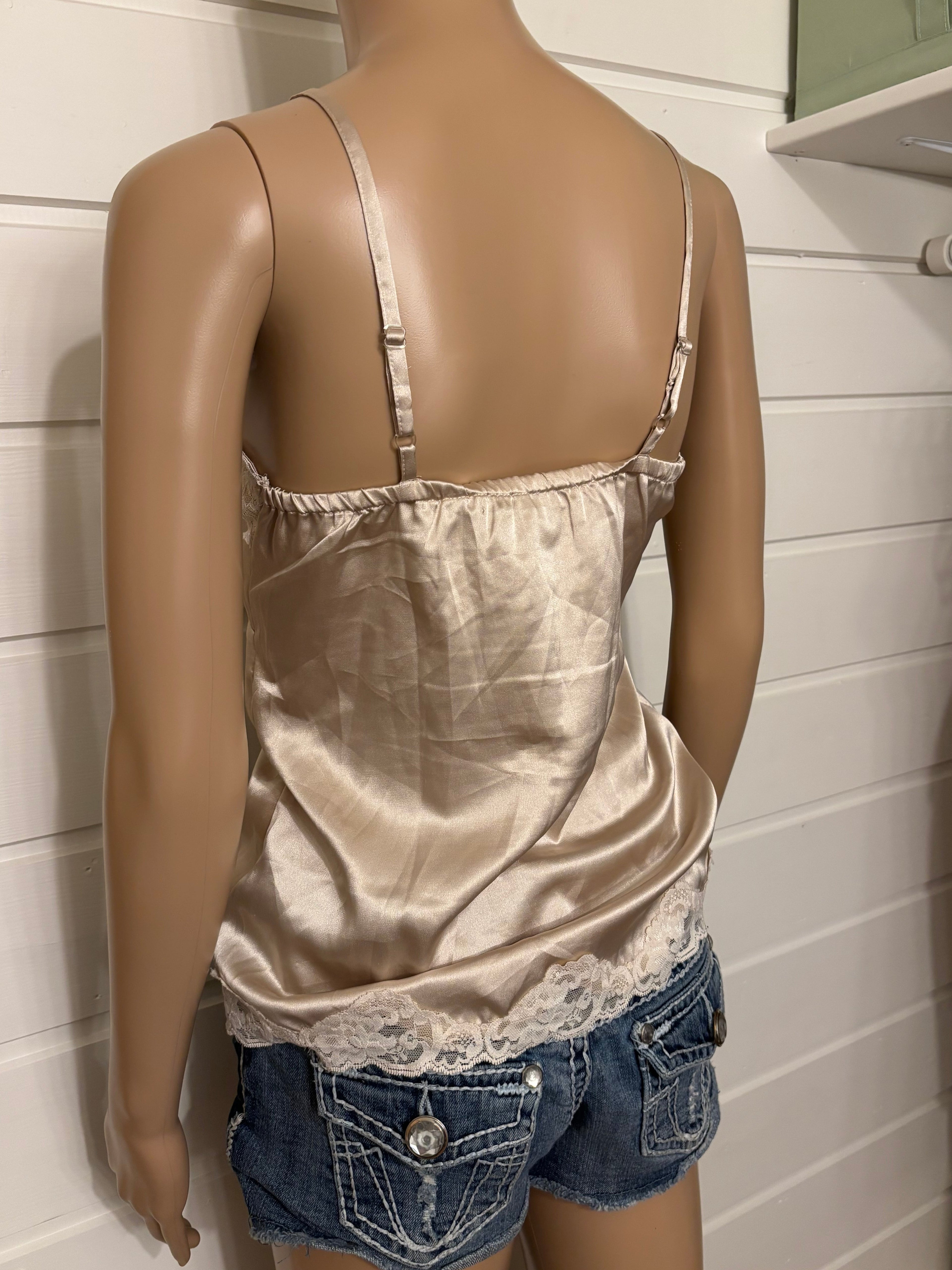 Beige Silke Topp Blonder
