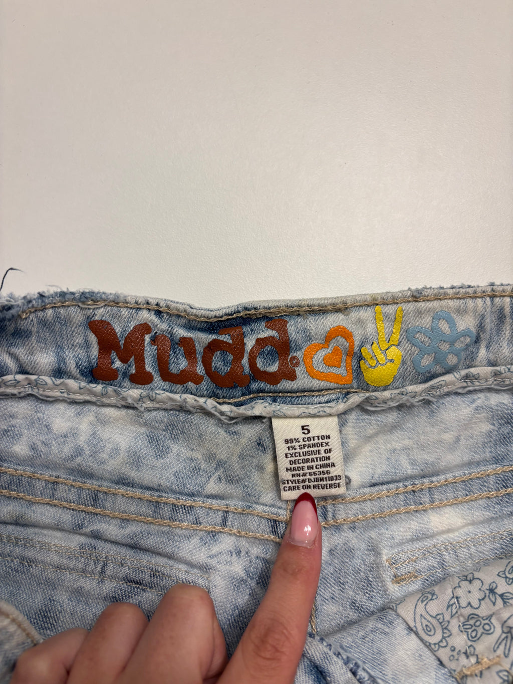 MÅLE RISE Lys Vasket Denim Shorts