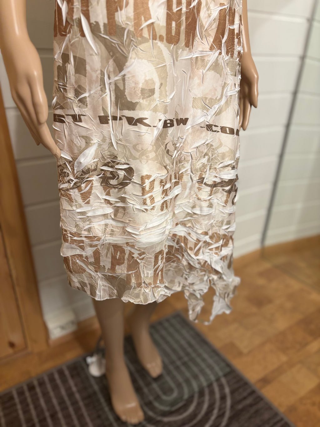 Beige Mønstret Midi Kjole