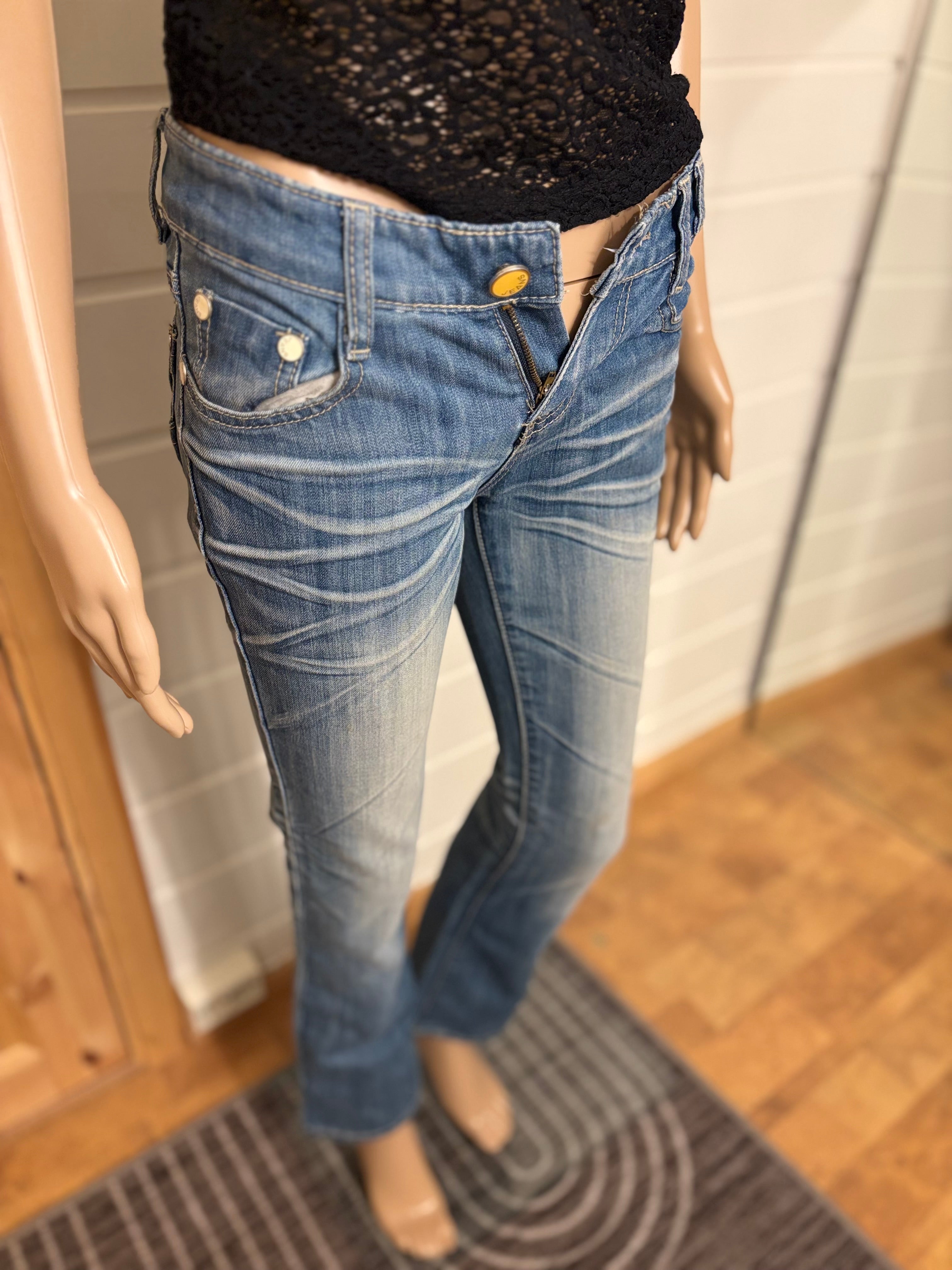Vintage Jeans Hvit Broderte Lommer