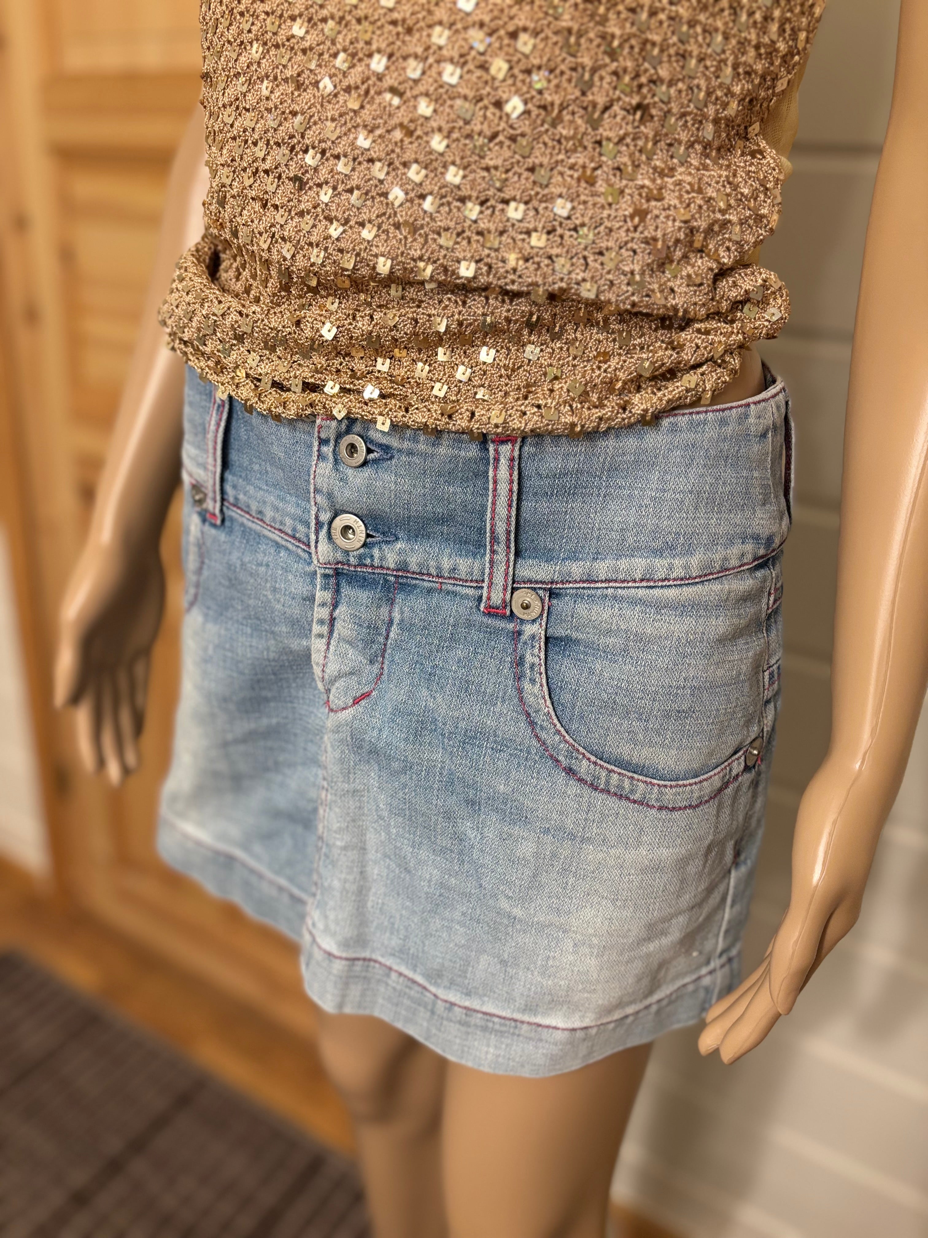 Lyseblå Denim Mini Skjørt Rosa Broderi