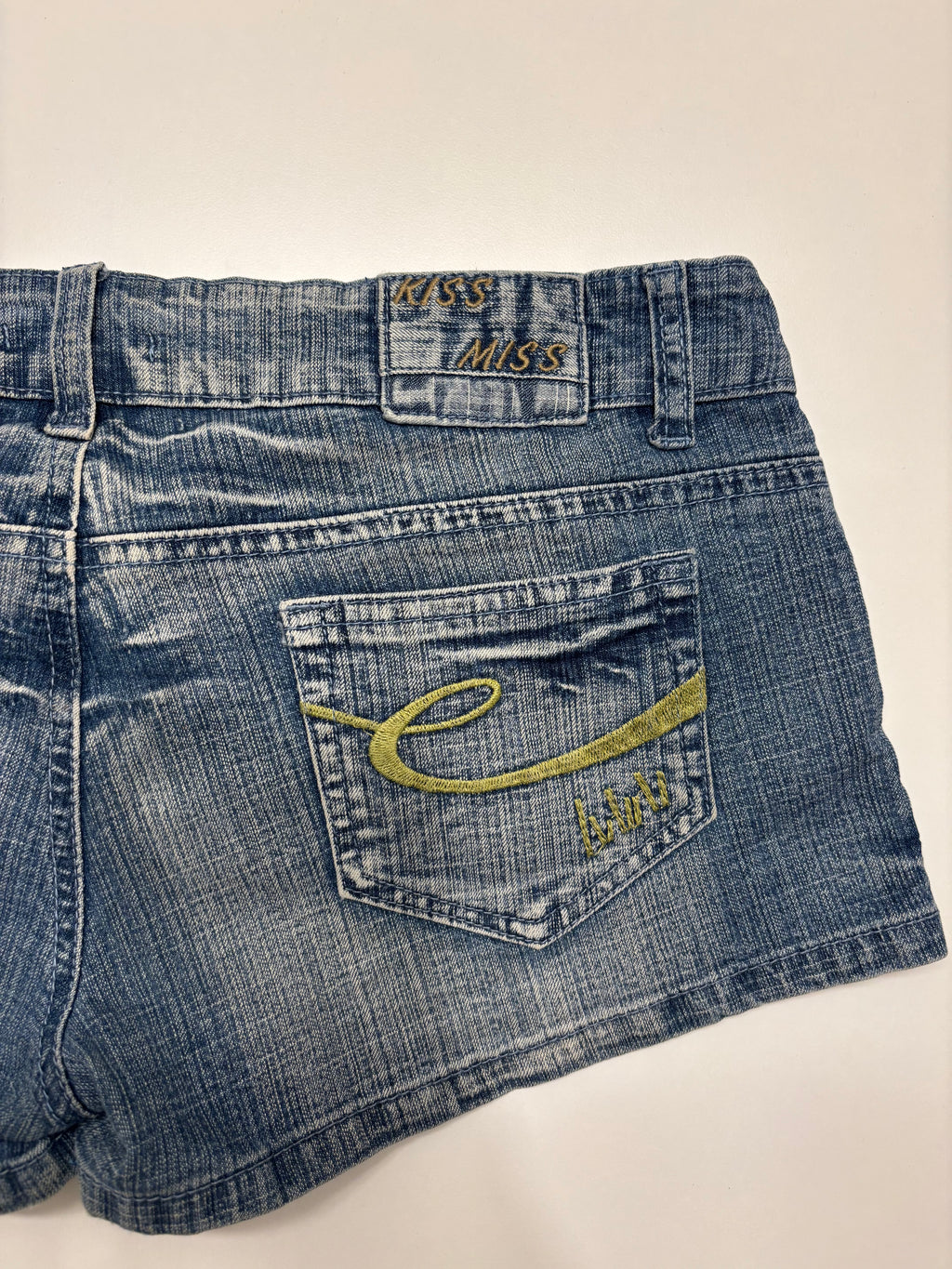 Y2K Denim Shorts Broderte Lommer