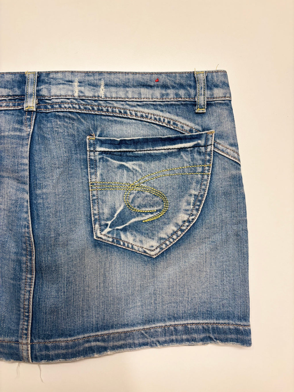 Denim Mini Skjørt Broderte Lommer
